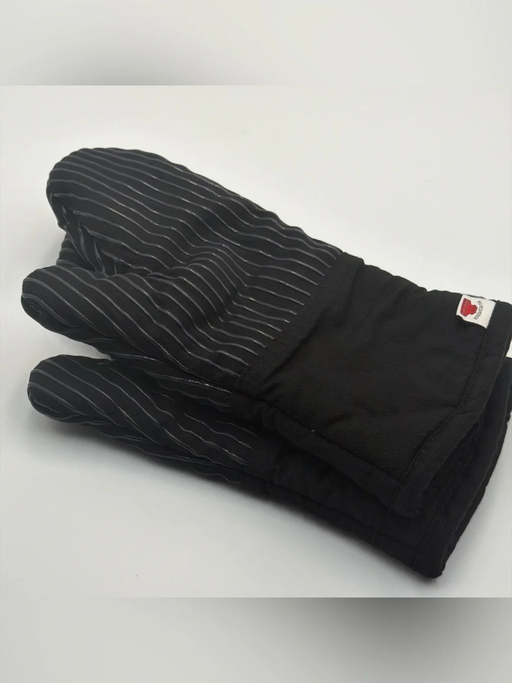 Big Red House Oven Mitts Pair Black BBQ Grill Heat Resistant